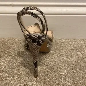 Sophia Webster | Shoes | Nib Sophia Webster Soleil Sandal In Nude 